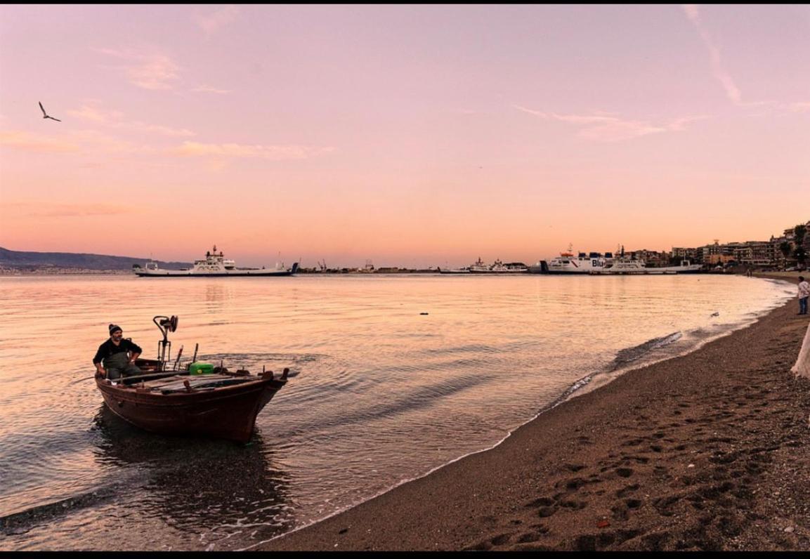 Appartamento The Door Of Sicily Messina Esterno foto
